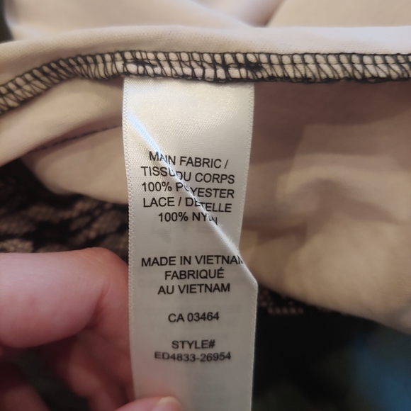 Lace overlay pencil skirt // size 2 - Picture 4 of 5